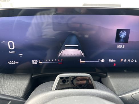 Used 2025 Buick Enclave Sport Touring w/ Super Cruise Package image 16