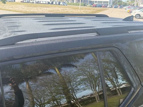 Used 2020 Chevrolet Traverse RS image 39