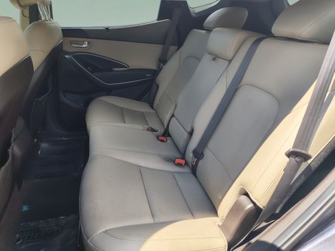 Used 2017 Hyundai Santa Fe Sport 2.0T FWD image 16