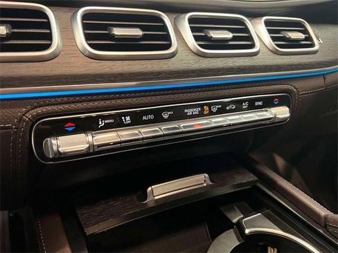 Certified 2022 Mercedes-Benz GLS 450 4MATIC image 30