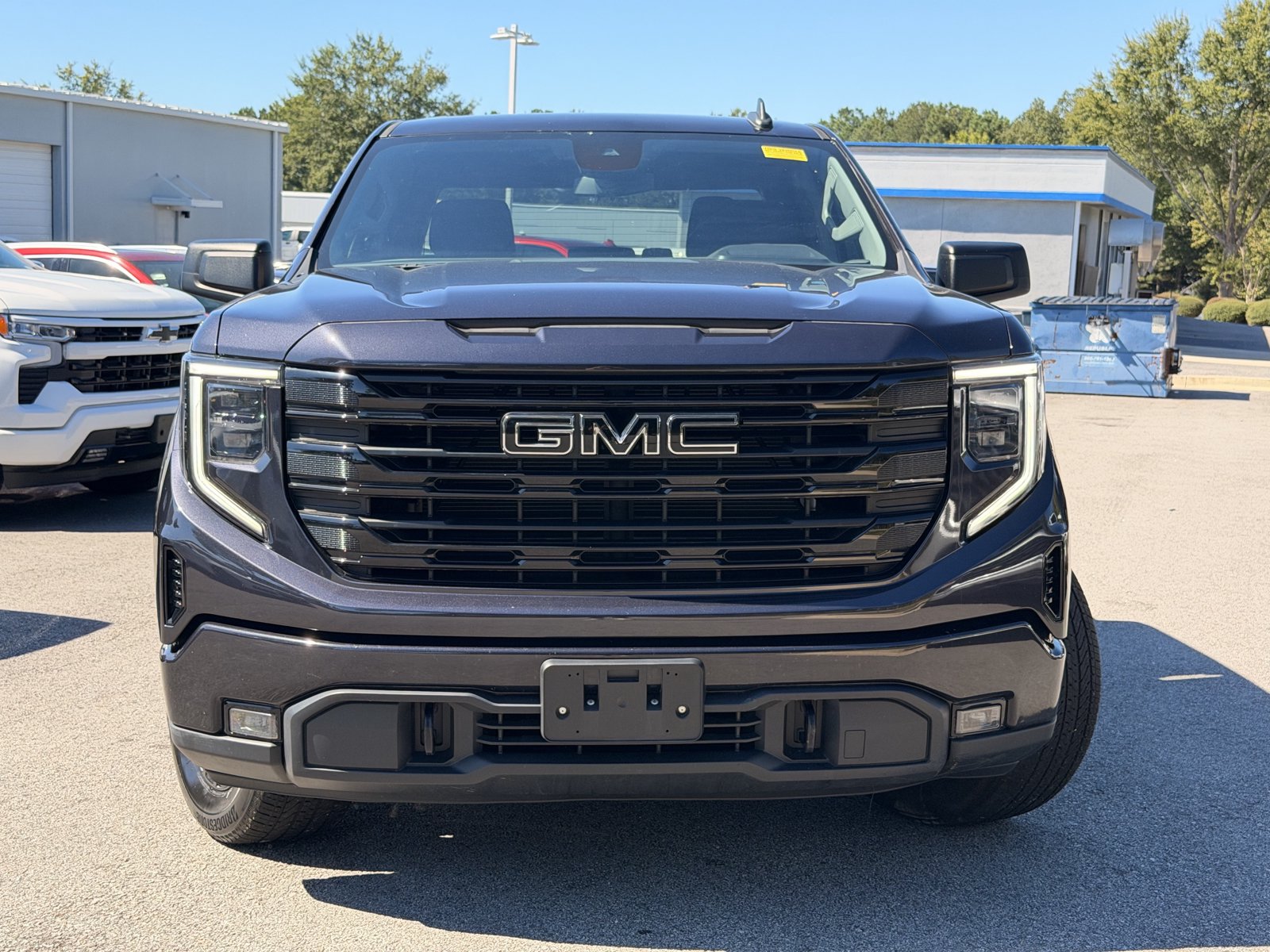 Used 2022 GMC Sierra 1500 Elevation w/ LPO, Elevation Black Package AWD/4WD image 6