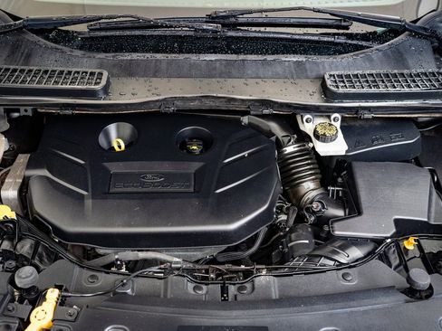 Used 2018 Ford Escape Titanium image 35