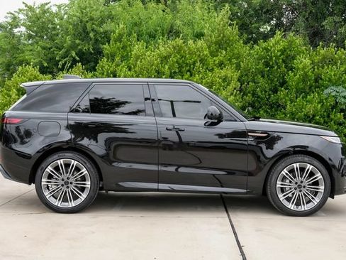 New 2026 Land Rover Range Rover Sport Dynamic SE AWD/4WD image 8