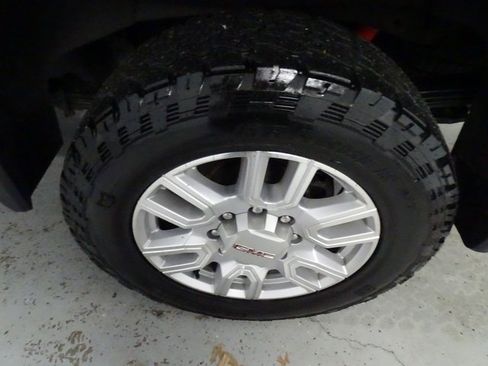 Used 2021 GMC Sierra 2500 SLT image 26