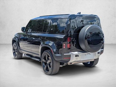Used 2024 Land Rover Defender 110 S AWD/4WD image 8