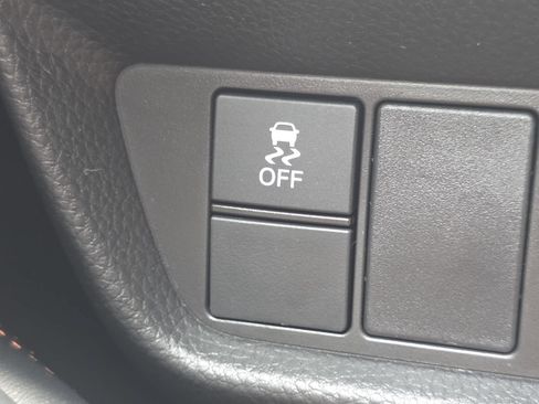 Certified 2023 Honda HR-V Sport image 9