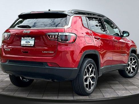 Used 2025 Jeep Compass Limited AWD/4WD image 6