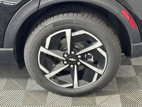 New 2026 Chevrolet Equinox EV LT image 12