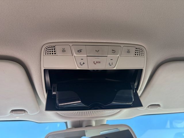Used 2018 Mercedes-Benz GLC 300 4MATIC image 30