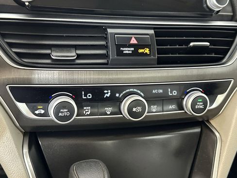 Used 2021 Honda Accord LX image 17
