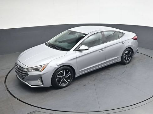 Used 2020 Hyundai Elantra SE FWD image 28
