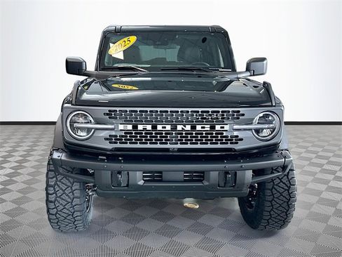 Used 2025 Ford Bronco Badlands image 2