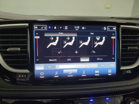 New 2026 Chrysler Pacifica Select image 20