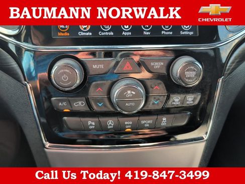 Used 2020 Jeep Grand Cherokee Altitude AWD/4WD image 37