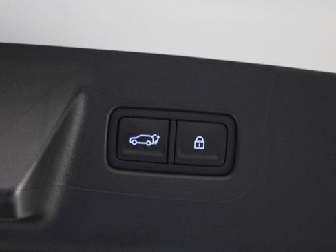 Used 2025 Hyundai Santa Fe Limited FWD image 19