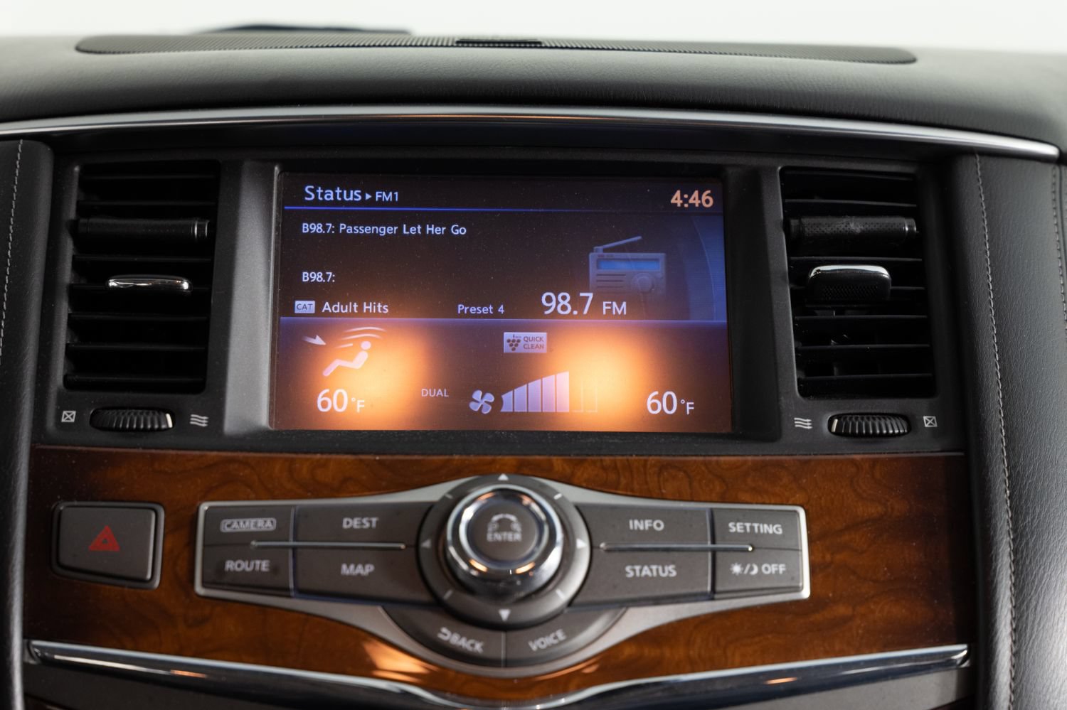 Used 2016 INFINITI QX80 4WD w/ Deluxe Technology Package image 39