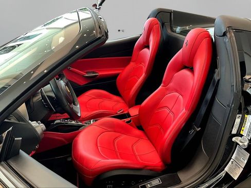 Used 2017 Ferrari 488 Spider RWD image 18