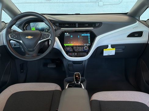 Used 2020 Chevrolet Bolt LT image 37