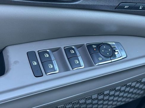 New 2026 Kia Carnival EX FWD image 13