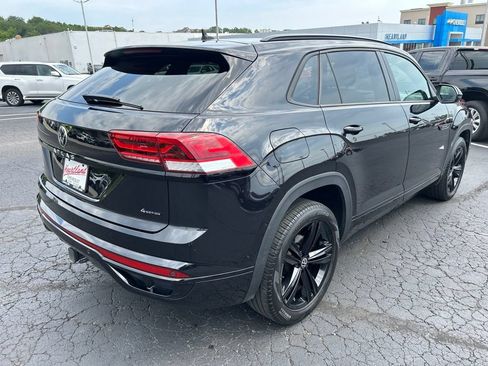 Used 2023 Volkswagen Atlas Cross Sport SEL R-Line AWD/4WD image 5