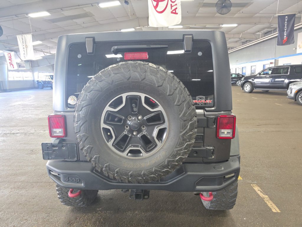 Used 2016 Jeep Wrangler Unlimited Rubicon AWD/4WD image 3