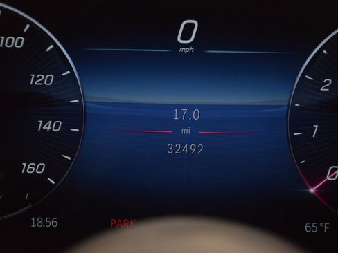 Certified 2022 Mercedes-Benz S 500 4MATIC image 25