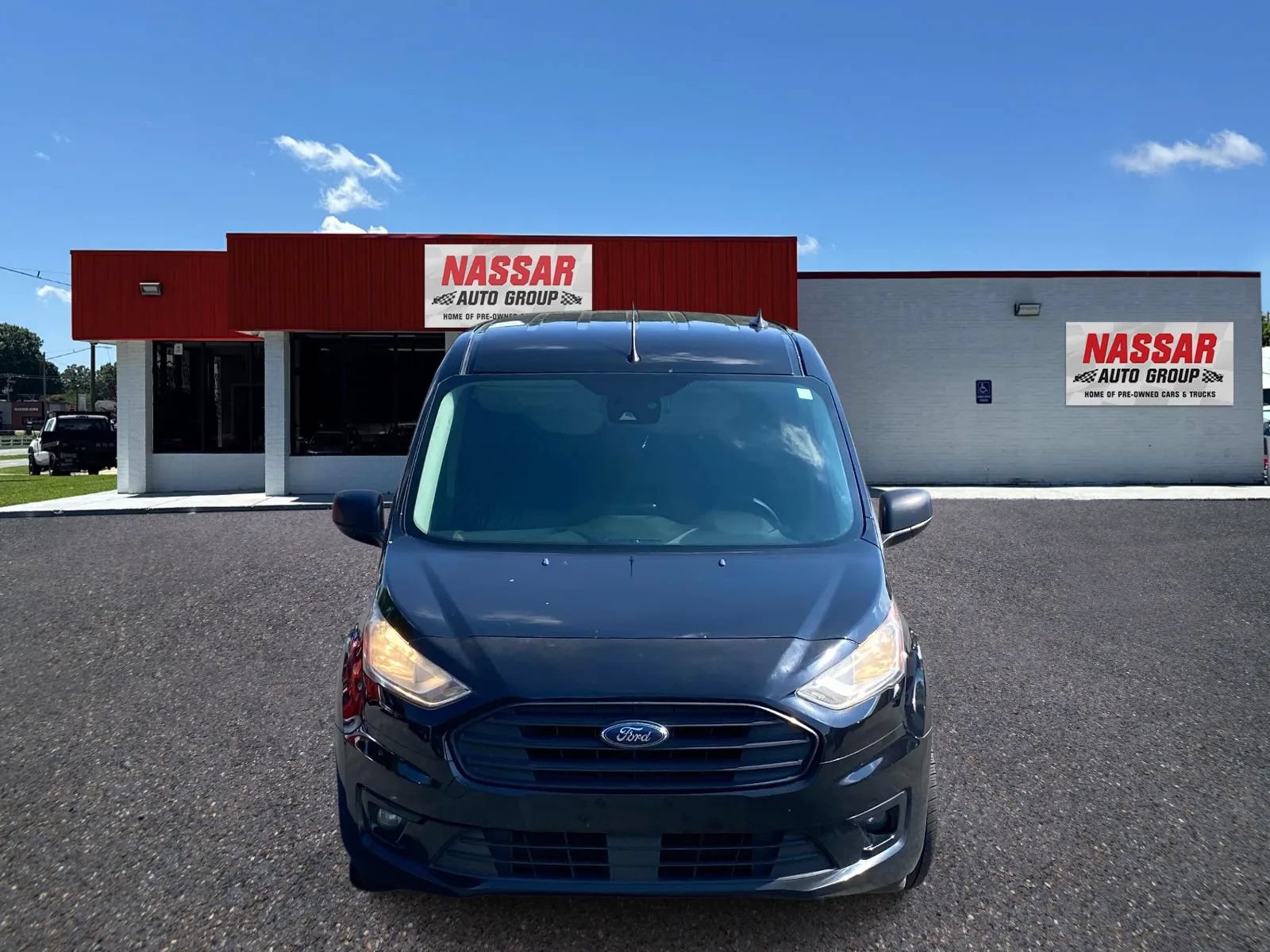 Used 2019 Ford Transit Connect XLT FWD image 2