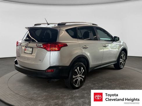 Used 2014 Toyota RAV4 LE FWD image 5