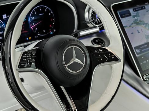 Used 2026 Mercedes-Benz Maybach SL 680 image 23