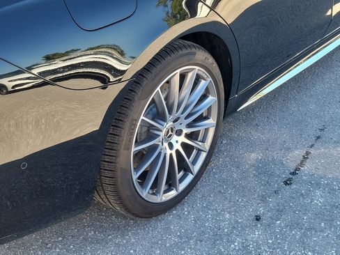 Certified 2025 Mercedes-Benz S 580 4MATIC Sedan image 5