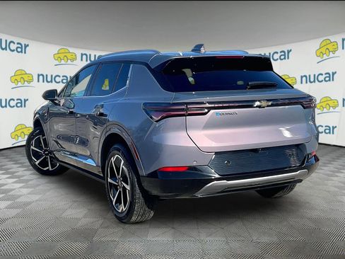 Used 2025 Chevrolet Equinox EV LT w/ Convenience Package image 4