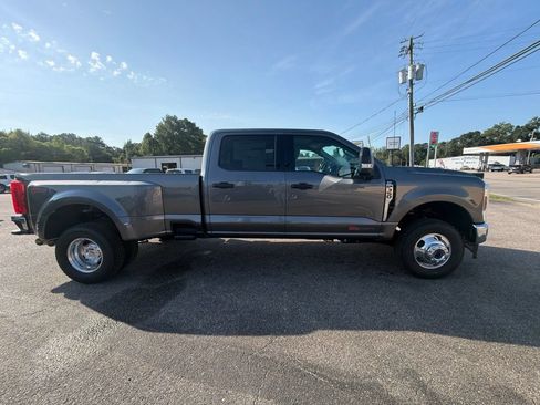 New 2026 Ford F350 XLT w/ FX4 Off-Road Package AWD/4WD image 4