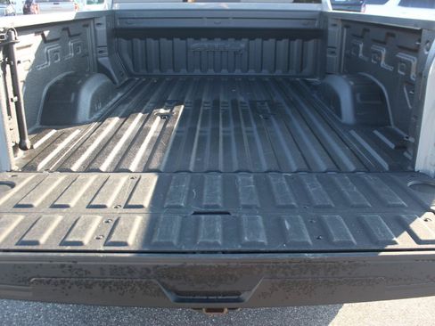Used 2024 GMC Sierra 2500 AT4 w/ AT4 Premium Plus Package AWD/4WD image 12