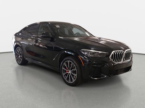 Used 2022 BMW X6 xDrive40i w/ M Sport Package image 3