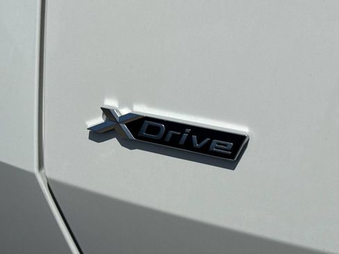 Used 2025 BMW X3 xDrive30i AWD/4WD image 9