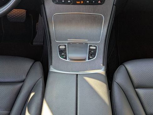 Used 2020 Mercedes-Benz GLC 300 4MATIC image 15