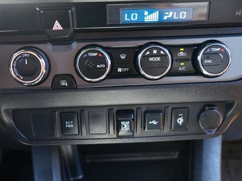 Used 2023 Toyota Tacoma TRD Off-Road AWD/4WD image 16