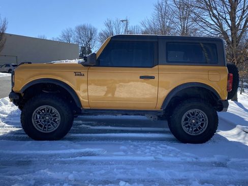 Used 2022 Ford Bronco Base image 4