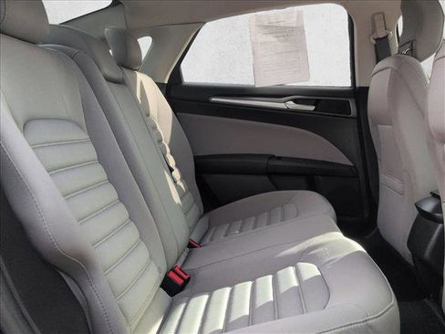 Used 2014 Ford Fusion S image 18