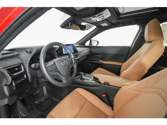 Certified 2025 Lexus UX 300h FWD w/ Accessory Package (Z1) image 10