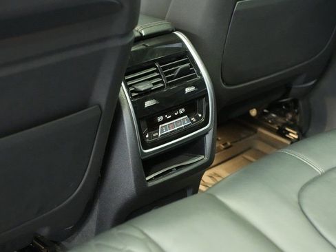 Used 2019 BMW X5 xDrive50i w/ M Sport Package image 39