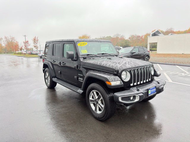 Used 2019 Jeep Wrangler Unlimited Sahara AWD/4WD image 4