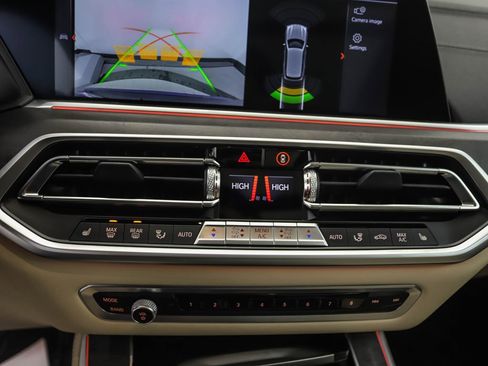 Used 2022 BMW X5 xDrive40i w/ Premium Package image 19