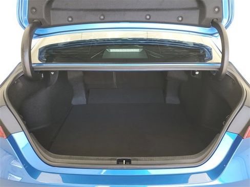 Used 2018 Toyota Camry XSE image 9