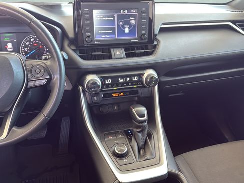 Used 2022 Toyota RAV4 SE AWD/4WD image 29