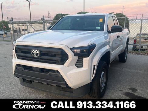 Used 2025 Toyota Tacoma SR image 1