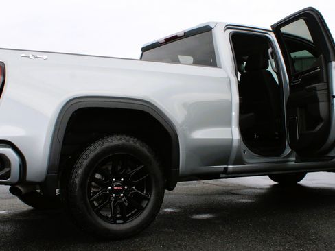 Used 2023 GMC Sierra 1500 Elevation AWD/4WD image 18