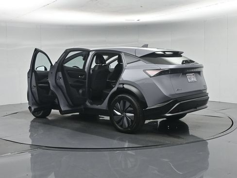 Used 2024 Nissan Ariya AWD image 35