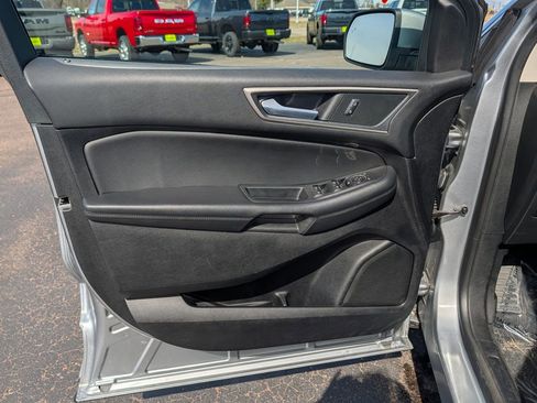 Used 2024 Ford Edge SEL image 24