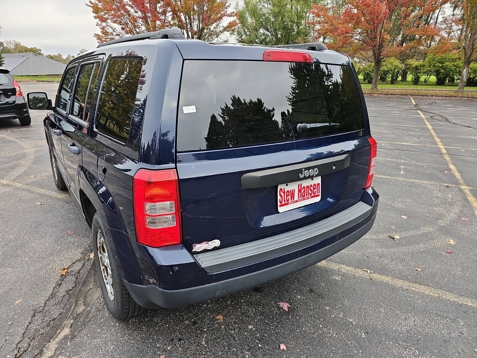 Used 2014 Jeep Patriot Sport FWD image 3